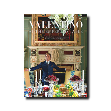 Valentino: At the Emperor’s Table Книга в Казани 
